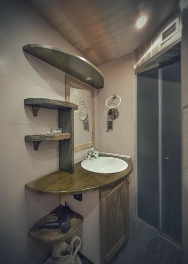 Тhe Bohemian Lodge-Entire House With Sauna Veliko Tŭrnovo Exterior photo