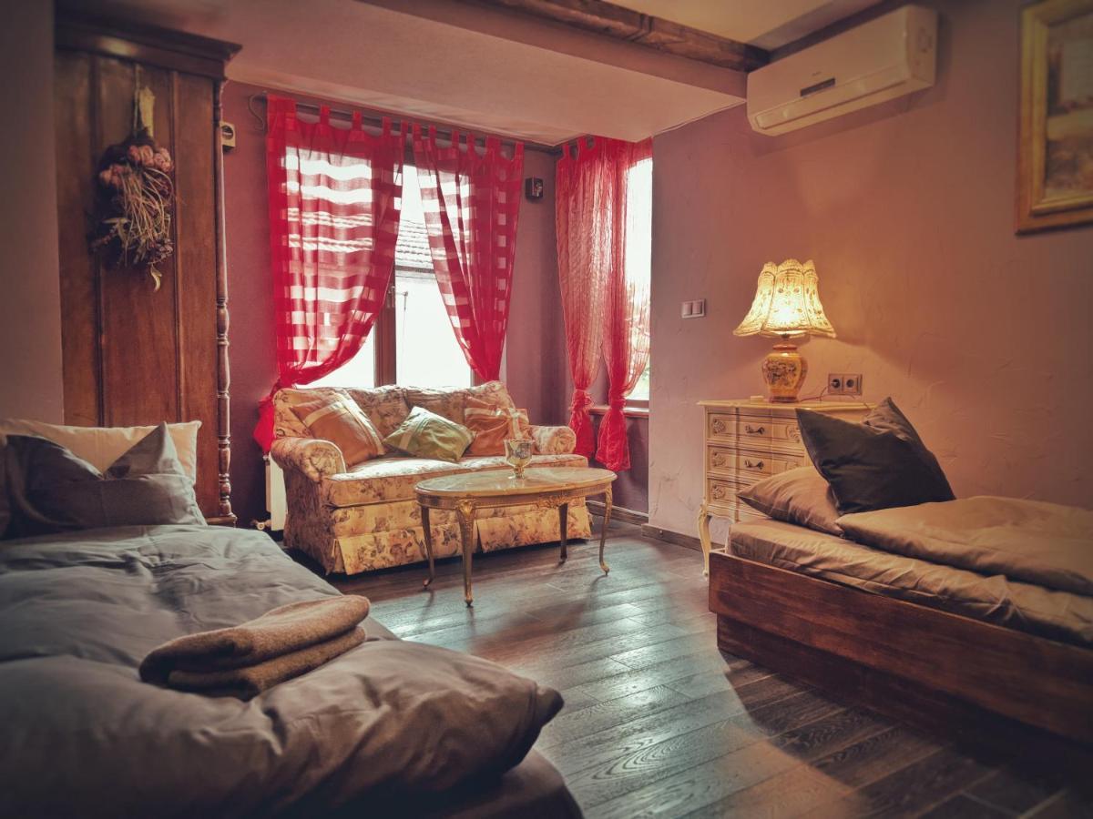 Тhe Bohemian Lodge-Entire House With Sauna Veliko Tŭrnovo Exterior photo