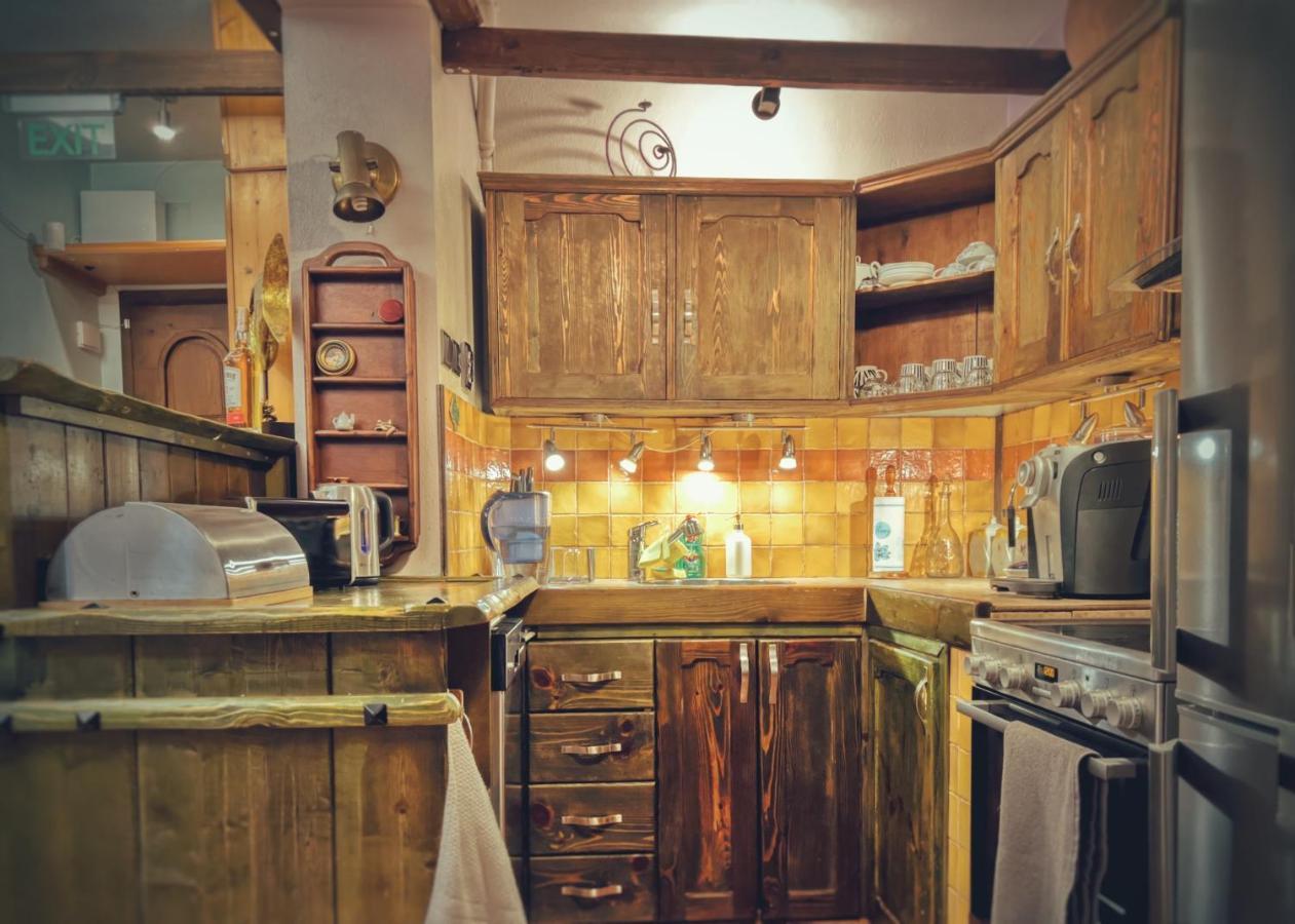 Тhe Bohemian Lodge-Entire House With Sauna Veliko Tŭrnovo Exterior photo