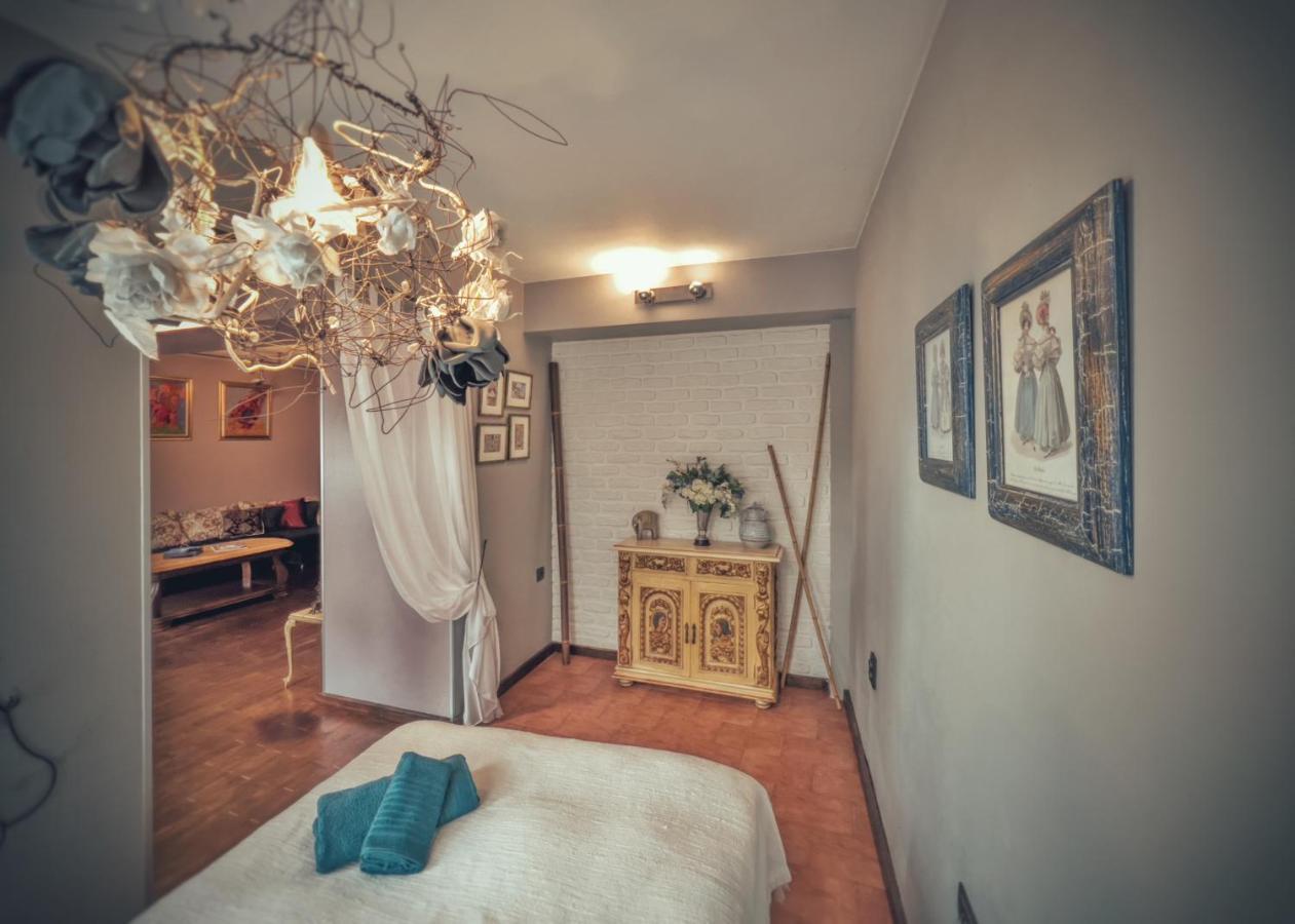 Тhe Bohemian Lodge-Entire House With Sauna Veliko Tŭrnovo Exterior photo